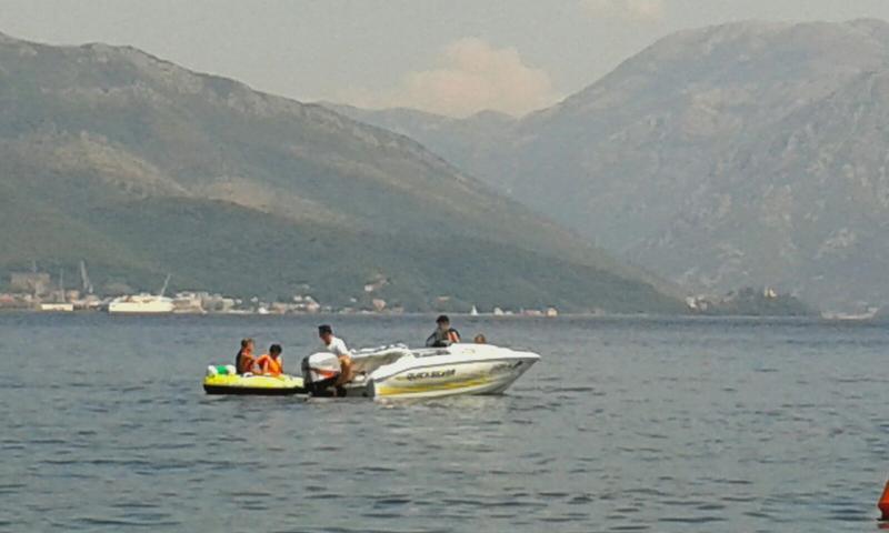 gliser camac tivat - Vozila - Crna Gora