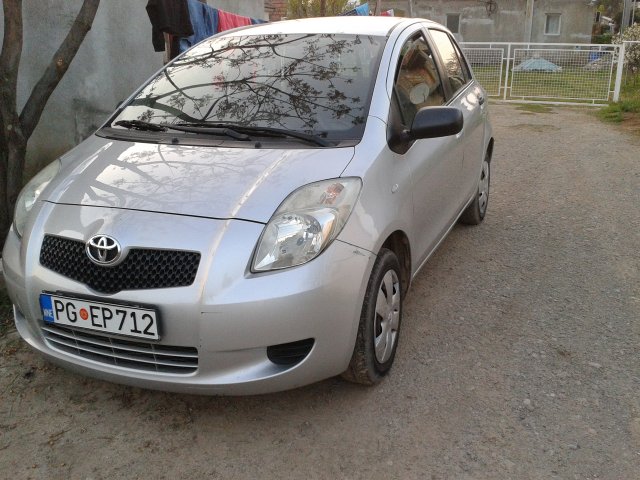 PRODAJEM TOYOTU YARIS 2007 god 4,500e - Vozila - Crna Gora