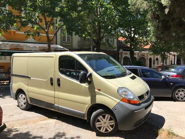 Renault Trafic 2004 - Vozila - Crna Gora