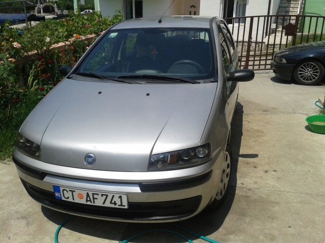 FIAT PUNTO 1.2 16V - Vozila - Crna Gora