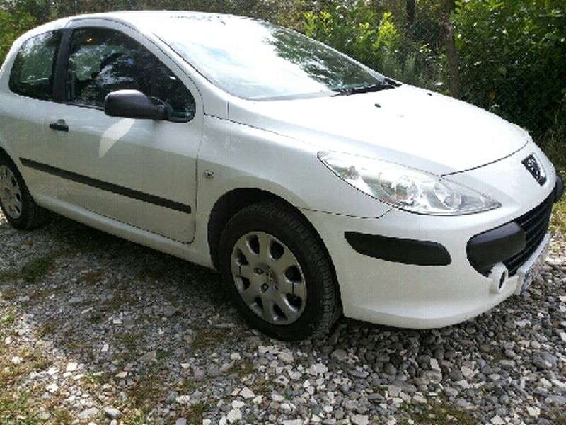 Prodajem Peugeot 307 2007 god. Dizel 1.6 kupe - Vozila - Crna Gora
