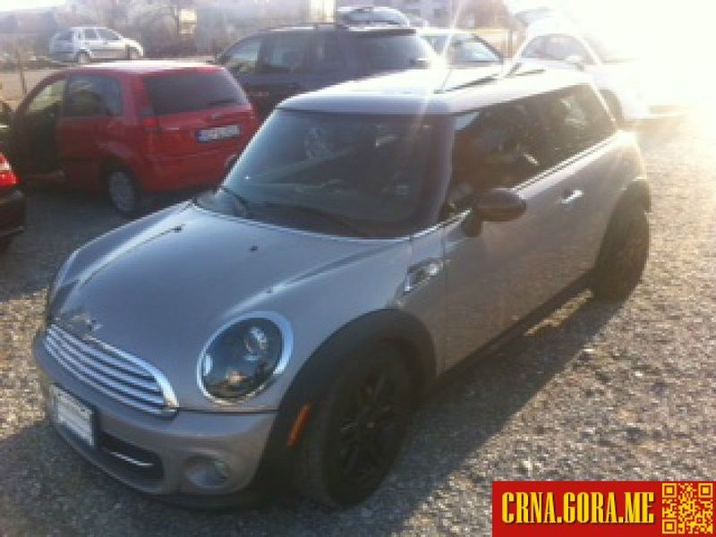 Prodajem auto: Mini - Cooper 1,6benz 2012 godište, Podgorica - Vozila - Crna Gora