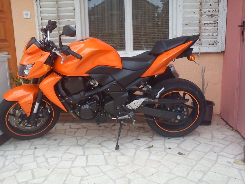 KAWASAKI Z750 2008. - Vozila - Crna Gora