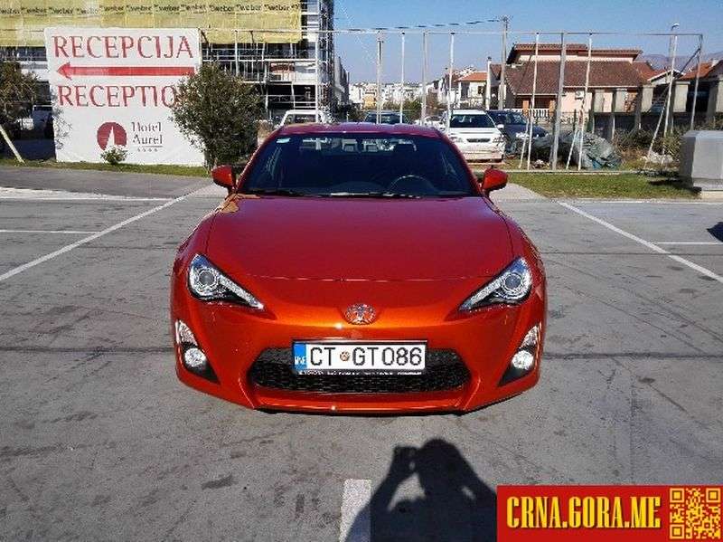 Prodajem auto: Toyota - GT86 2.0 Boxer 2012 godište, Podgorica - Vozila - Crna Gora