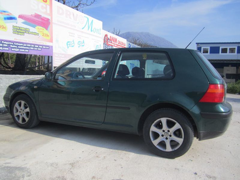 Prodajem Volkswagen Golf 4 - Vozila - Crna Gora