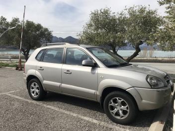 Prodajem Hyundai - Tucson 2.0 DOHC - Vozila - Crna Gora