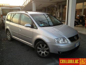 Prodajem auto: Volkswagen - Touran 1,9tdi 2005 godište, Podgorica - Vozila - Crna Gora