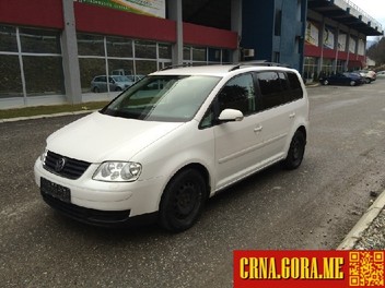 Prodajem auto: Volkswagen - Touran 2.0 TDI 2005 godište, Berane - Vozila - Crna Gora