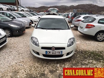 Prodajem auto: Fiat - Bravo 11.2012.g 2012 godište, Cetinje - Vozila - Crna Gora