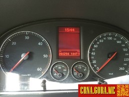 Prodajem auto: Volkswagen - Touran 2.0 TDI 2006 godište, Berane - Vozila - Crna Gora