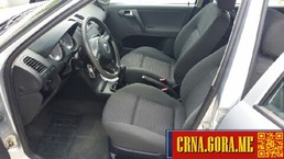 Prodajem auto: Volkswagen - Polo  2001 godište, Cetinje - Vozila - Crna Gora
