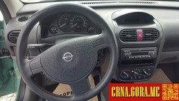 Prodajem auto: Opel - Corsa benz 2001 godište, Cetinje - Vozila - Crna Gora