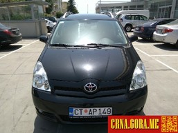 Prodajem auto: Toyota - Corolla Verso 2.2 D-4D 2006 godište, Podgorica - Vozila - Crna Gora