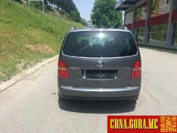 Prodajem auto: Volkswagen - Touran 1.9 TDI DSG 2004 godište, Berane - Vozila - Crna Gora