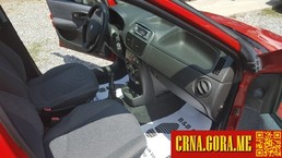 Prodajem auto: Fiat - Punto 1.3 jtdm 2003 godište, Podgorica - Vozila - Crna Gora