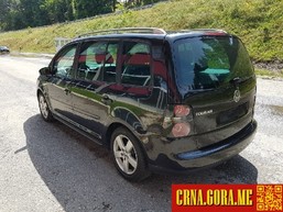 Prodajem auto: Volkswagen - Touran 2.0 TDI 2005 godište, Berane - Vozila - Crna Gora