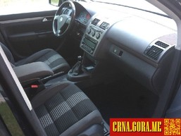 Prodajem auto: Volkswagen - Touran 2.0 TDI 2008 godište, Berane - Vozila - Crna Gora