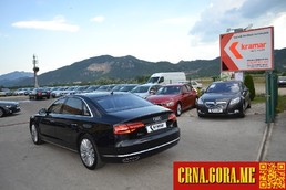 Prodajem auto: Audi - A8 Long 3.0 TDI Qua 2015 godište, Nikšić - Vozila - Crna Gora