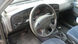 POVOLJNO PRODAJEM VW PASSAT - Vozila - Crna Gora