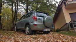 TOYOTA RAV4 - Vozila - Crna Gora