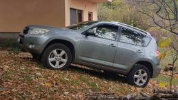 TOYOTA RAV4 - Vozila - Crna Gora