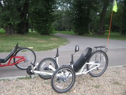 Ležeći tricikli - recumbent trike - Vozila - Crna Gora