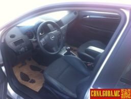 Prodajem auto: Opel - Astra 1,9cdti 2005 godište, Podgorica - Vozila - Crna Gora
