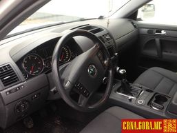 Prodajem auto: Volkswagen - Touareg 2,5tdi 2004 godište, Podgorica - Vozila - Crna Gora