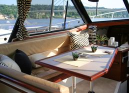 CAMAC SA KABINOM - BAYLINER 3288 - Vozila - Crna Gora