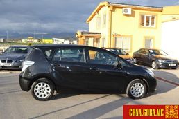 Prodajem auto: Toyota - Verso 2.0 D4D LUNA 2010 godište, Nikšić - Vozila - Crna Gora