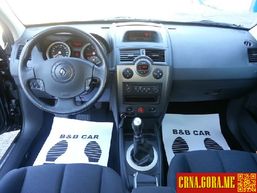 Prodajem auto: Renault - Megane dinamic dci 2003 godište, Podgorica - Vozila - Crna Gora