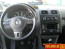 Prodajem auto: Volkswagen - Touran tdi 2011 godište, Podgorica - Vozila - Crna Gora