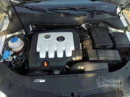VOLKSWAGEN PASAT B 6 20 TDI AUTOMATIK - Vozila - Crna Gora
