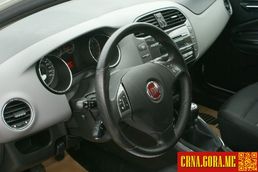 Prodajem auto: Fiat - Bravo MJTD 2012 godište, Cetinje - Vozila - Crna Gora