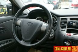 Prodajem auto: Kia - Rio CRDI 2006 godište, Cetinje - Vozila - Crna Gora
