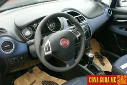 Prodajem auto: Fiat - Punto  2010 godište, Cetinje - Vozila - Crna Gora