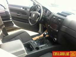 Prodajem auto: Volkswagen - Touareg 2,5tdi 2004 godište, Podgorica - Vozila - Crna Gora