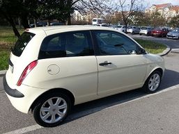 Prodajem ili mjenjam Lancia Ypsilon 2006 - Vozila - Crna Gora
