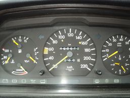 Mercedes Benz 124/200E 1990 god. Bar - Vozila - Crna Gora