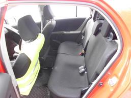 Prodajem Toyotu Yaris limuzina 2010 god - Vozila - Crna Gora