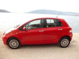 Prodajem Toyotu Yaris limuzina 2010 god - Vozila - Crna Gora