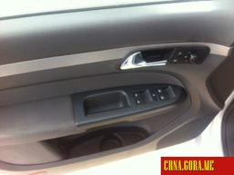 Prodajem auto: Volkswagen - Touran 1,9tdi 2005 godište, Podgorica - Vozila - Crna Gora