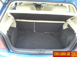 Prodajem auto: Volkswagen - Polo SDI 2004 godište, Cetinje - Vozila - Crna Gora