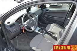 Prodajem auto: Opel - Astra 1.6 BENZIN 2012 godište, Nikšić - Vozila - Crna Gora