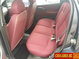 Prodajem auto: Fiat - Punto 1.2i 2002 godište, Podgorica - Vozila - Crna Gora