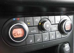 Nissan Qashqai 1.6 - Vozila - Crna Gora