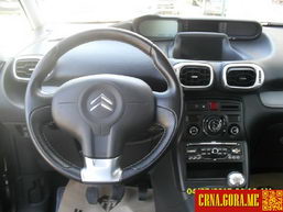 Prodajem auto: Citroen - C3 Picasso hdi 2010 godište, Podgorica - Vozila - Crna Gora