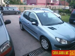 Prodajem auto: Peugeot - 206 1.4 I 2001 godište, Podgorica - Vozila - Crna Gora