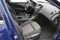 Opel Insignia 2.0 CDTI Sports Tourer - Vozila - Crna Gora