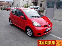 Prodajem auto: Toyota - Aygo 1.0 VVT-i 2010 godište, Podgorica - Vozila - Crna Gora